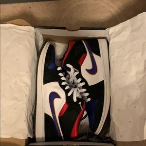 Air Jordan 1 SE Size 11